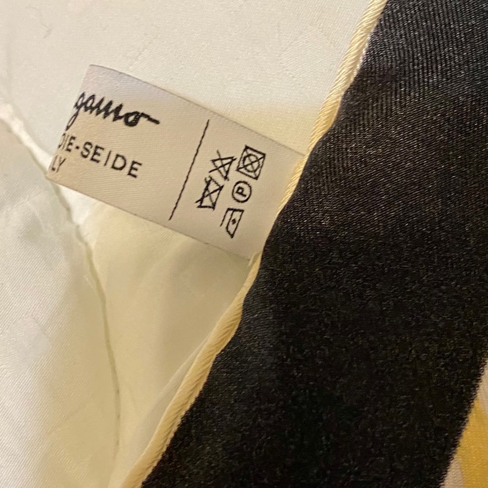 New In Box - Ferragamo Scarf - Picture 5 of 5